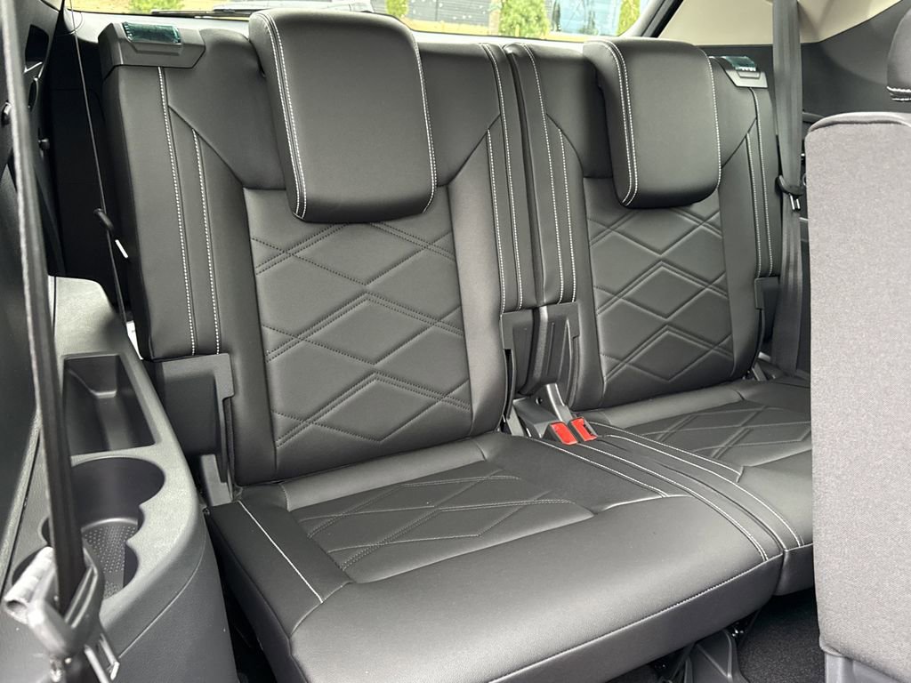 New 2026 Volkswagen Atlas SE image 18