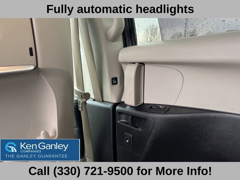 Used 2021 Chrysler Pacifica Touring-L w/ Uconnect Theater Family Group image 47