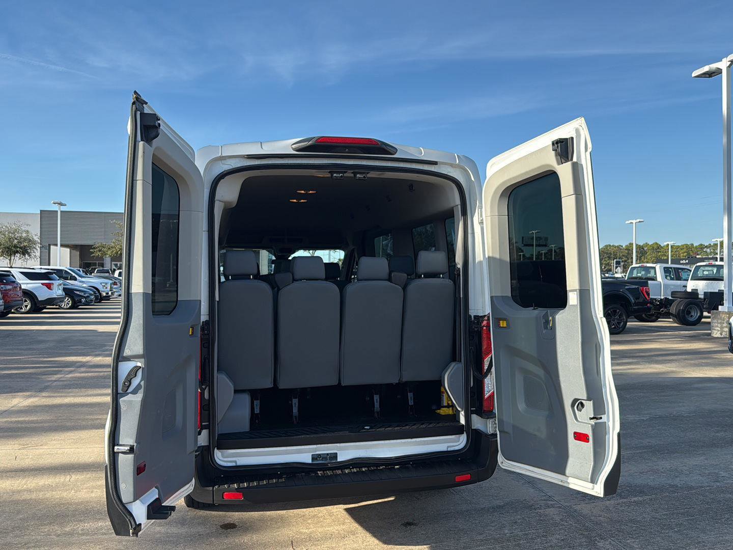 Certified 2019 Ford Transit 350 XL image 8