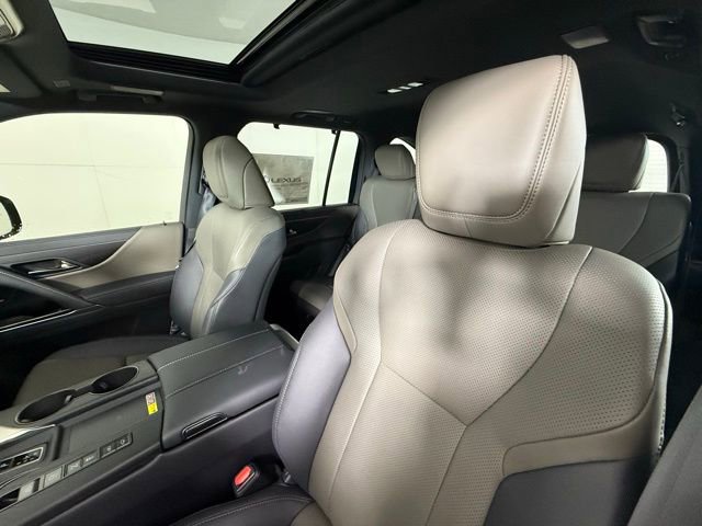 New 2025 Lexus LX 700h Overtrail image 10
