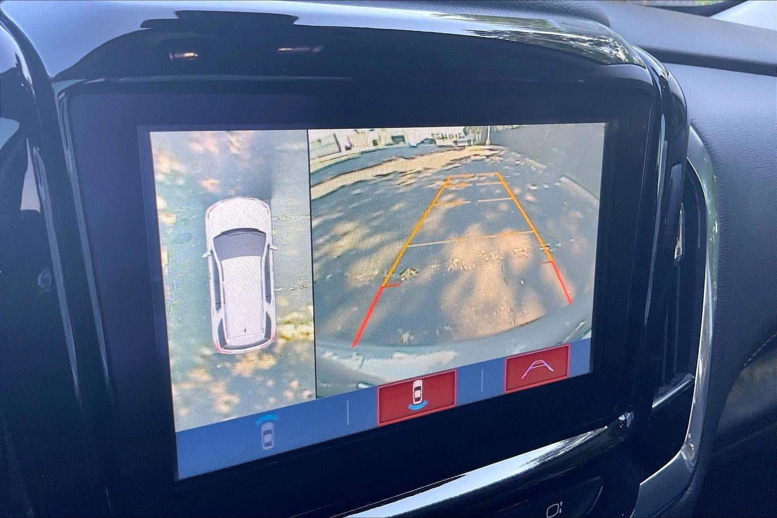 Used 2018 Chevrolet Traverse LT w/ LPO, 'HIT The Road' Package FWD image 22
