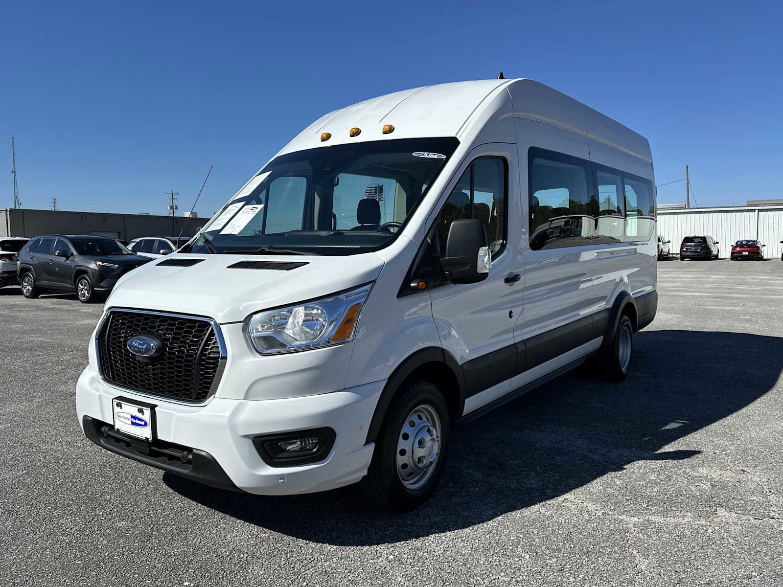Used 2021 Ford Transit 350 XLT image 4