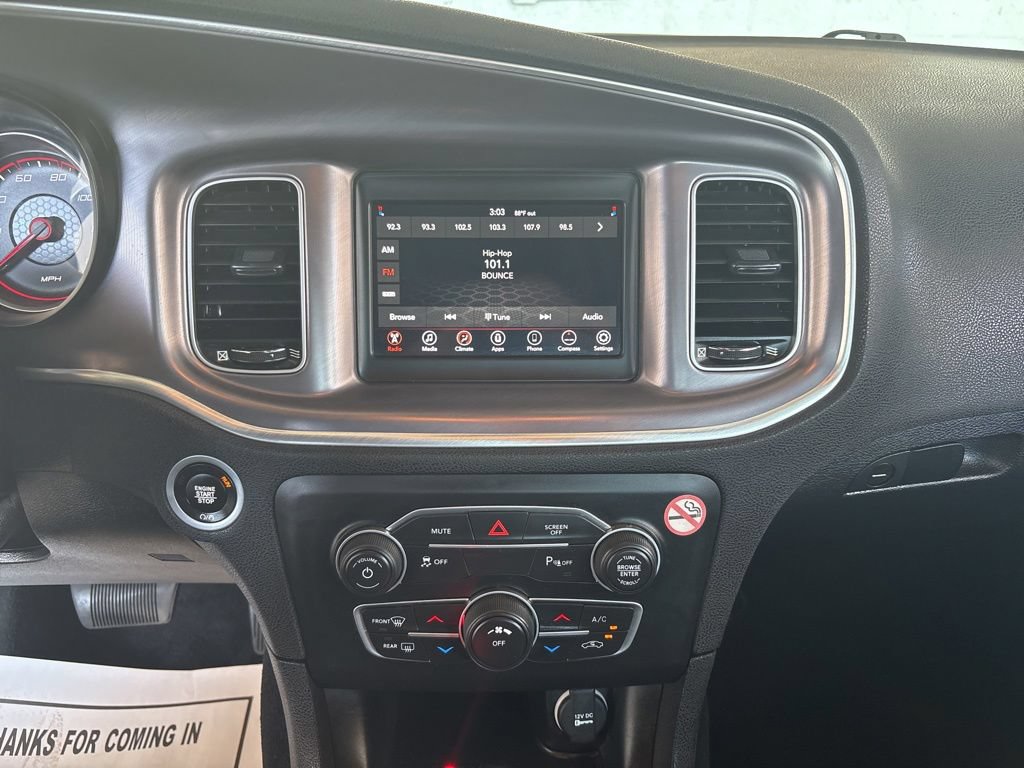 Used 2022 Dodge Charger SXT RWD image 14