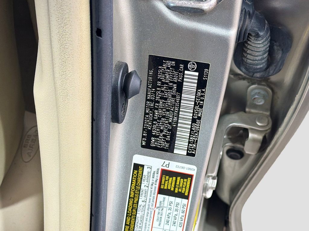 Used 2014 Toyota Camry XLE FWD image 34