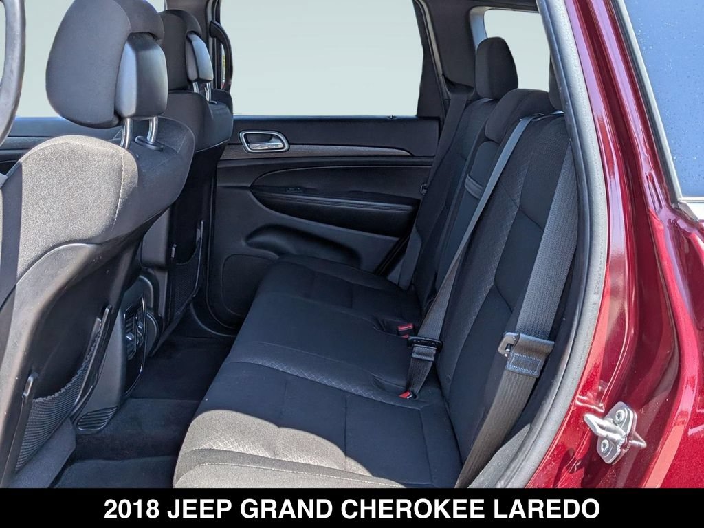 Used 2018 Jeep Grand Cherokee Laredo RWD image 16