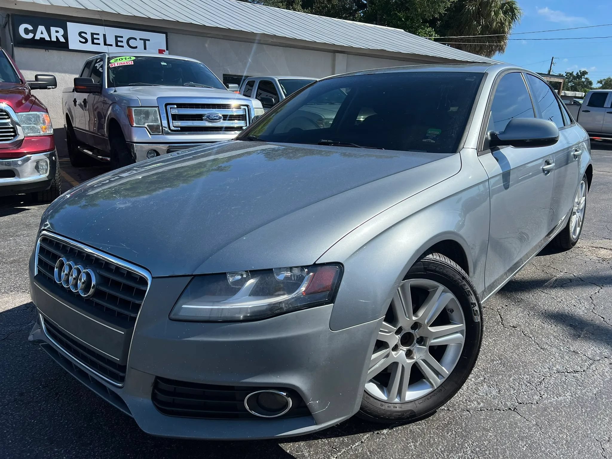 Used 2011 Audi A4 2.0T Premium FWD image 1
