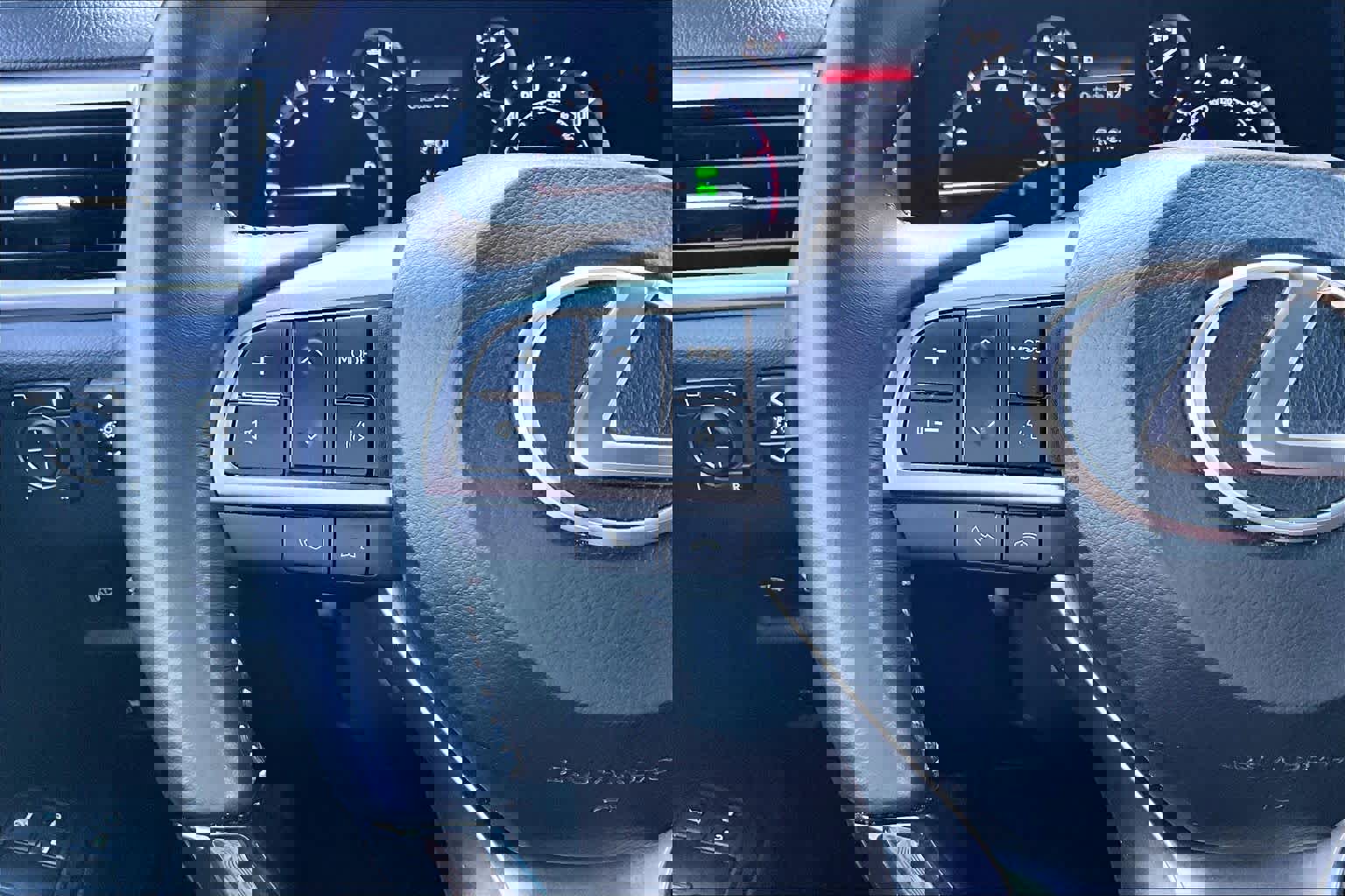 Used 2023 Lexus GX 460 Luxury w/ Sport Design Package image 22