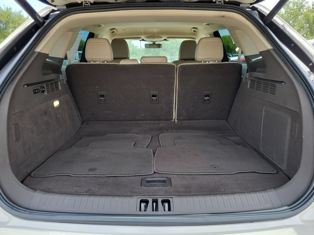 Certified 2022 Lincoln Nautilus FWD w/ Premium Package image 6