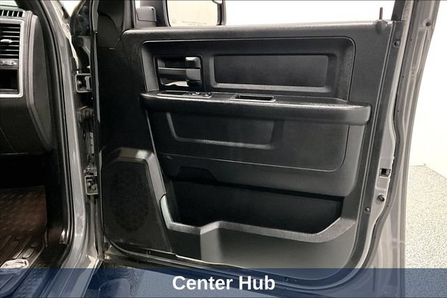 Used 2022 RAM 1500 Express w/ Ceramic Grey Express Package AWD/4WD image 38