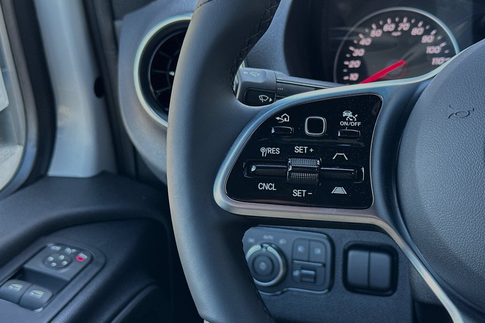 New 2024 Mercedes-Benz Sprinter 2500 image 27