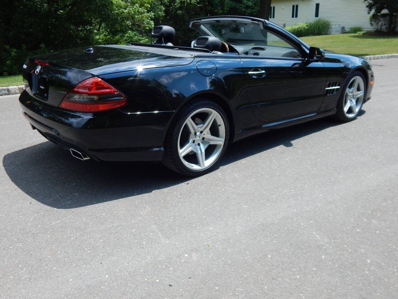 Used 2009 Mercedes-Benz SL 550 image 16