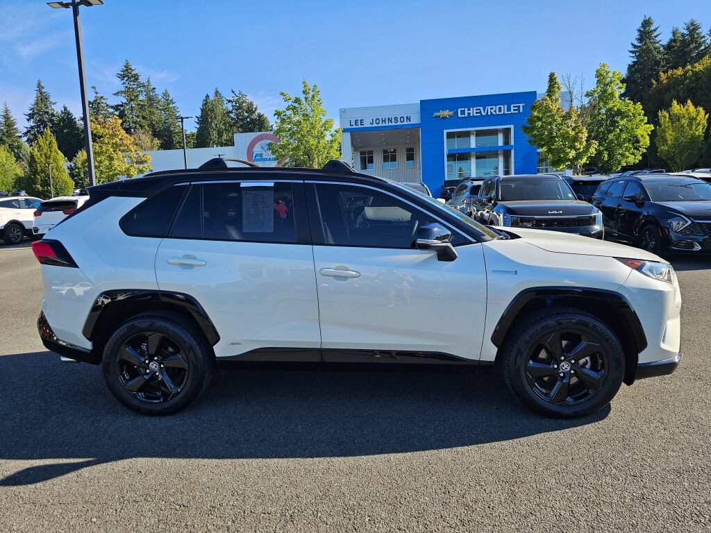Used 2019 Toyota RAV4 XSE AWD/4WD image 4