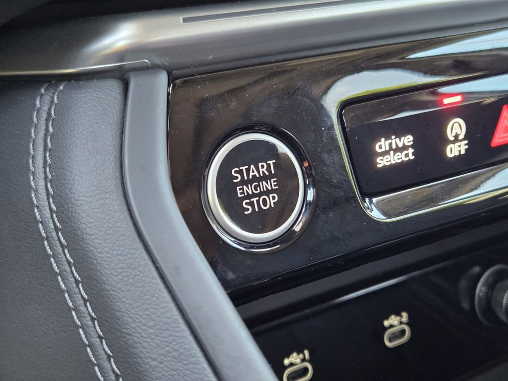 Certified 2025 Audi Q5 Premium Plus image 27