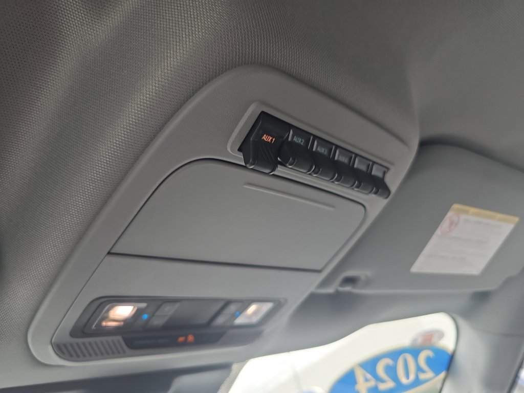 Used 2024 Ford F250 XL w/ 360-Degree Camera Package image 32