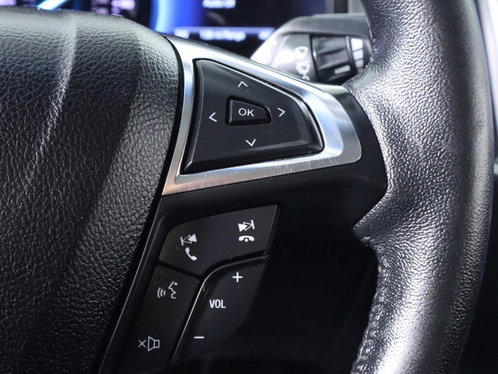 Used 2022 Ford Edge SEL w/ Convenience Package AWD/4WD image 13