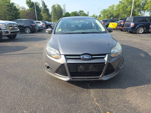 Used 2014 Ford Focus Titanium FWD image 2