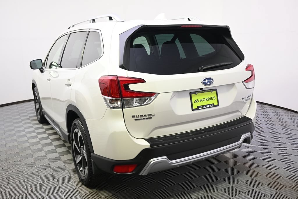 Certified 2023 Subaru Forester Touring AWD/4WD image 4