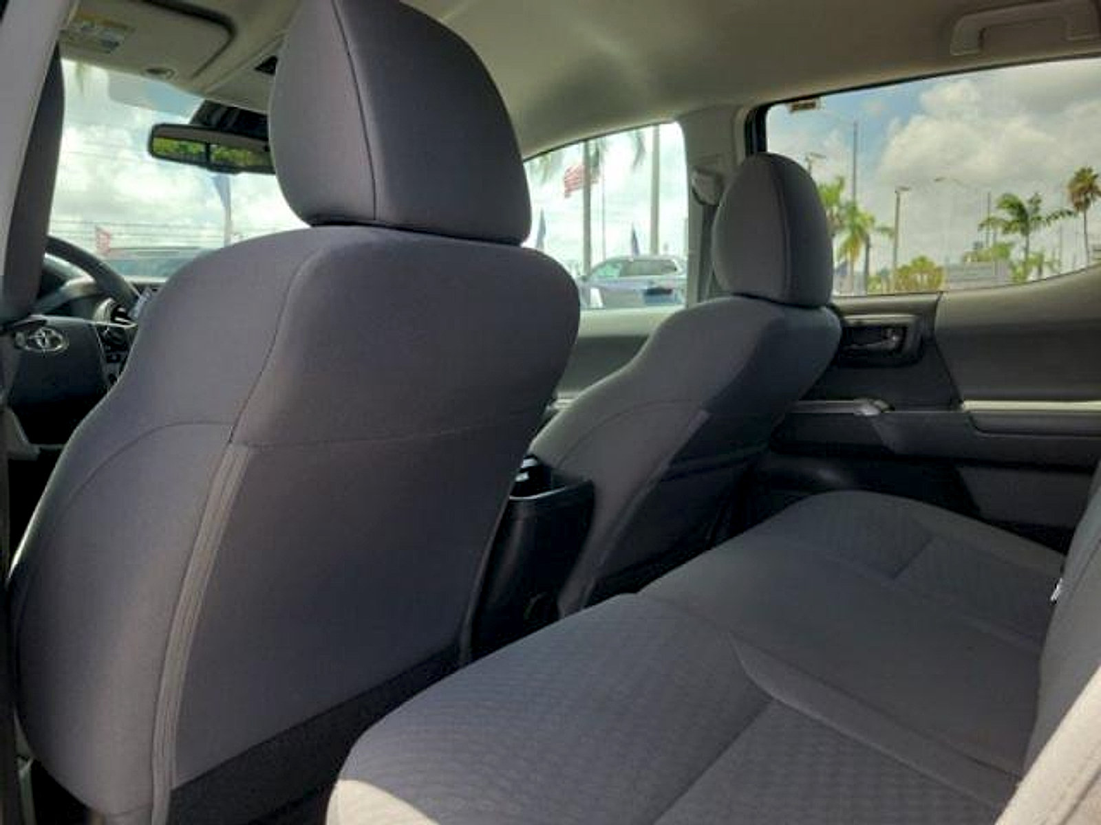 Used 2022 Toyota Tacoma SR5 w/ Technology Package RWD image 14
