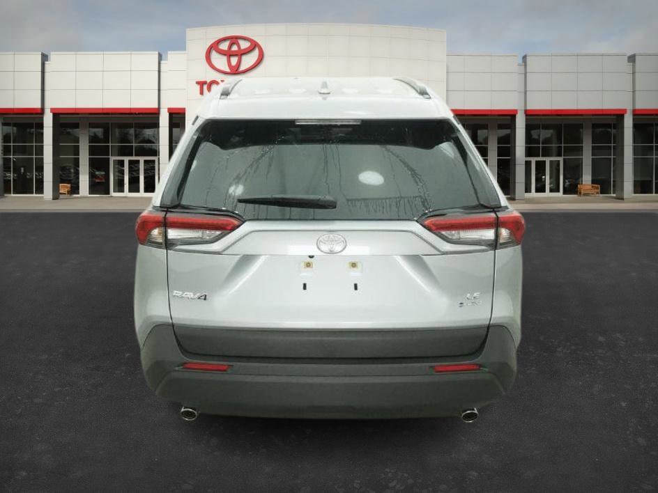 New 2025 Toyota RAV4 LE image 18