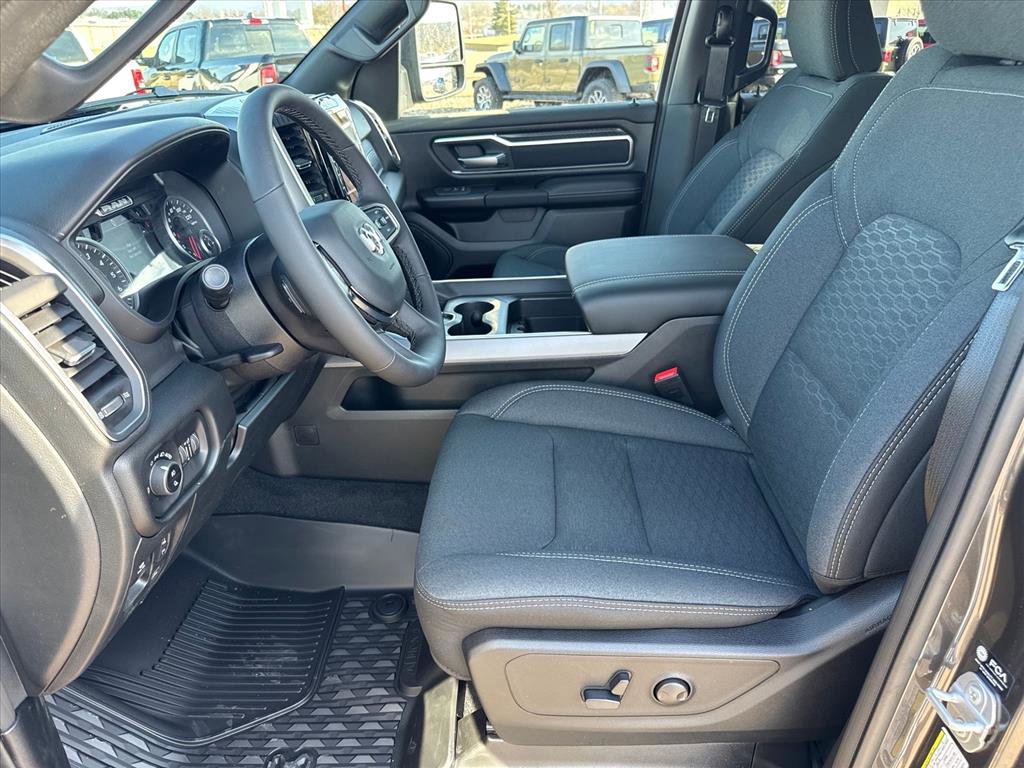 New 2026 RAM 1500 Big Horn AWD/4WD image 6