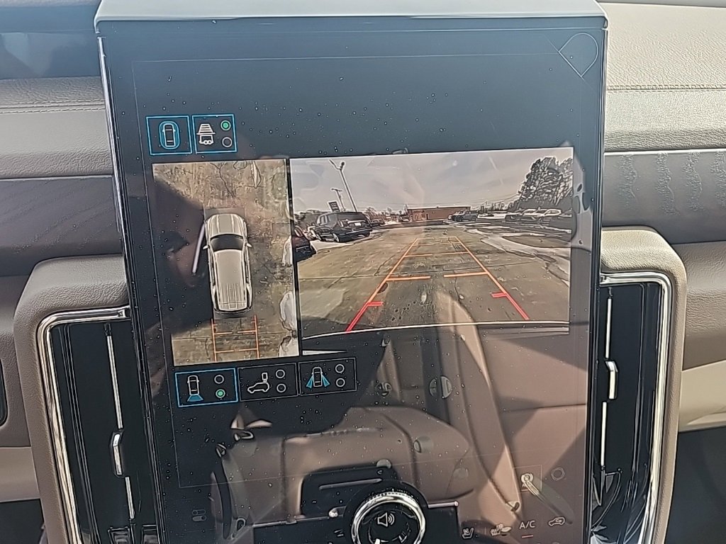 New 2026 GMC Yukon Denali image 24