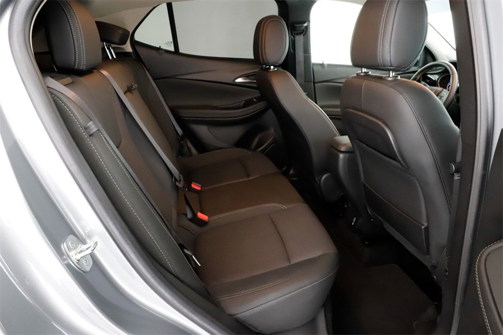 Used 2023 Buick Encore GX Select w/ Sport Touring Package image 28