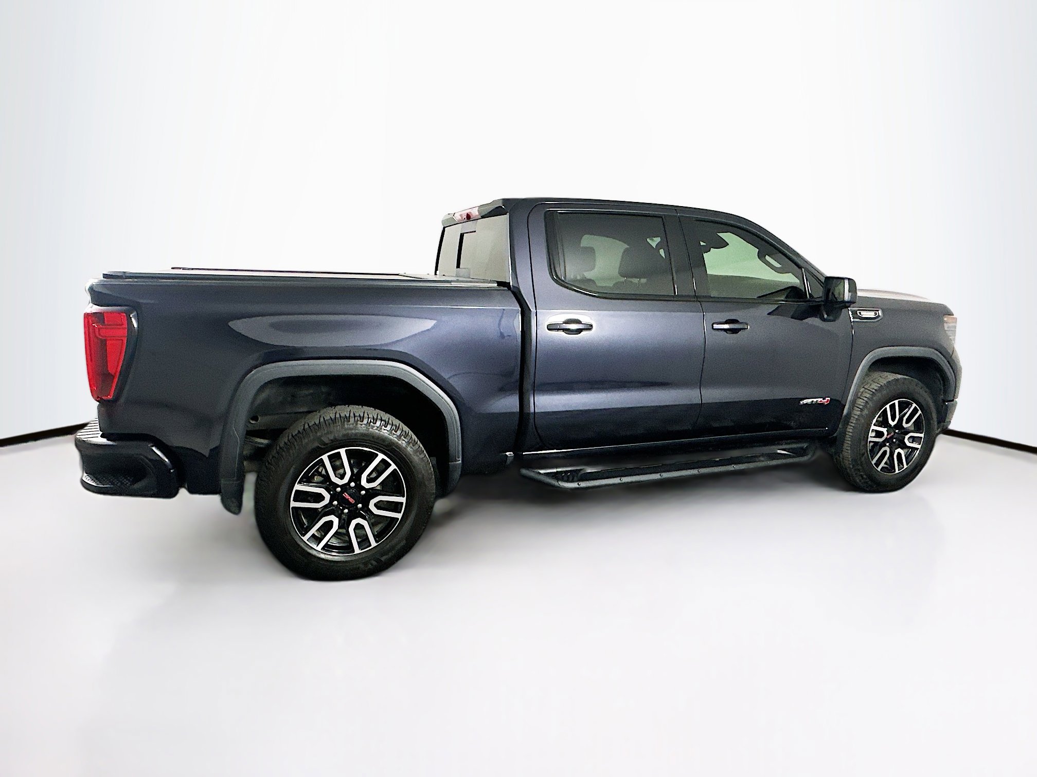 Used 2023 GMC Sierra 1500 AT4 w/ AT4 Premium Package AWD/4WD image 10
