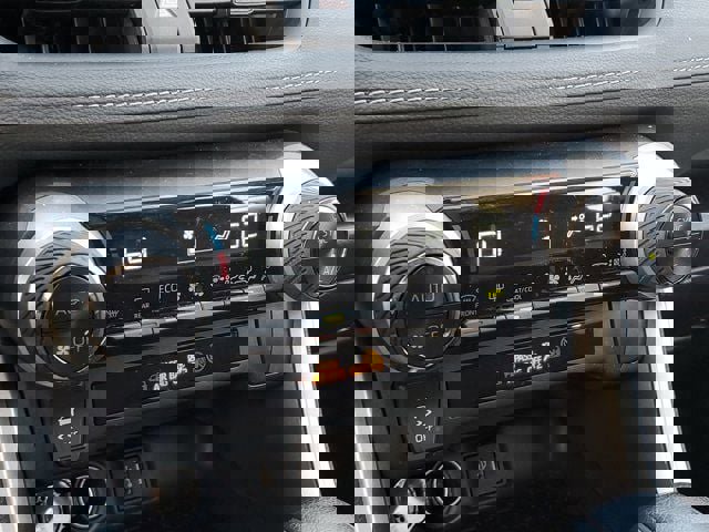 Used 2025 Toyota RAV4 XLE image 28