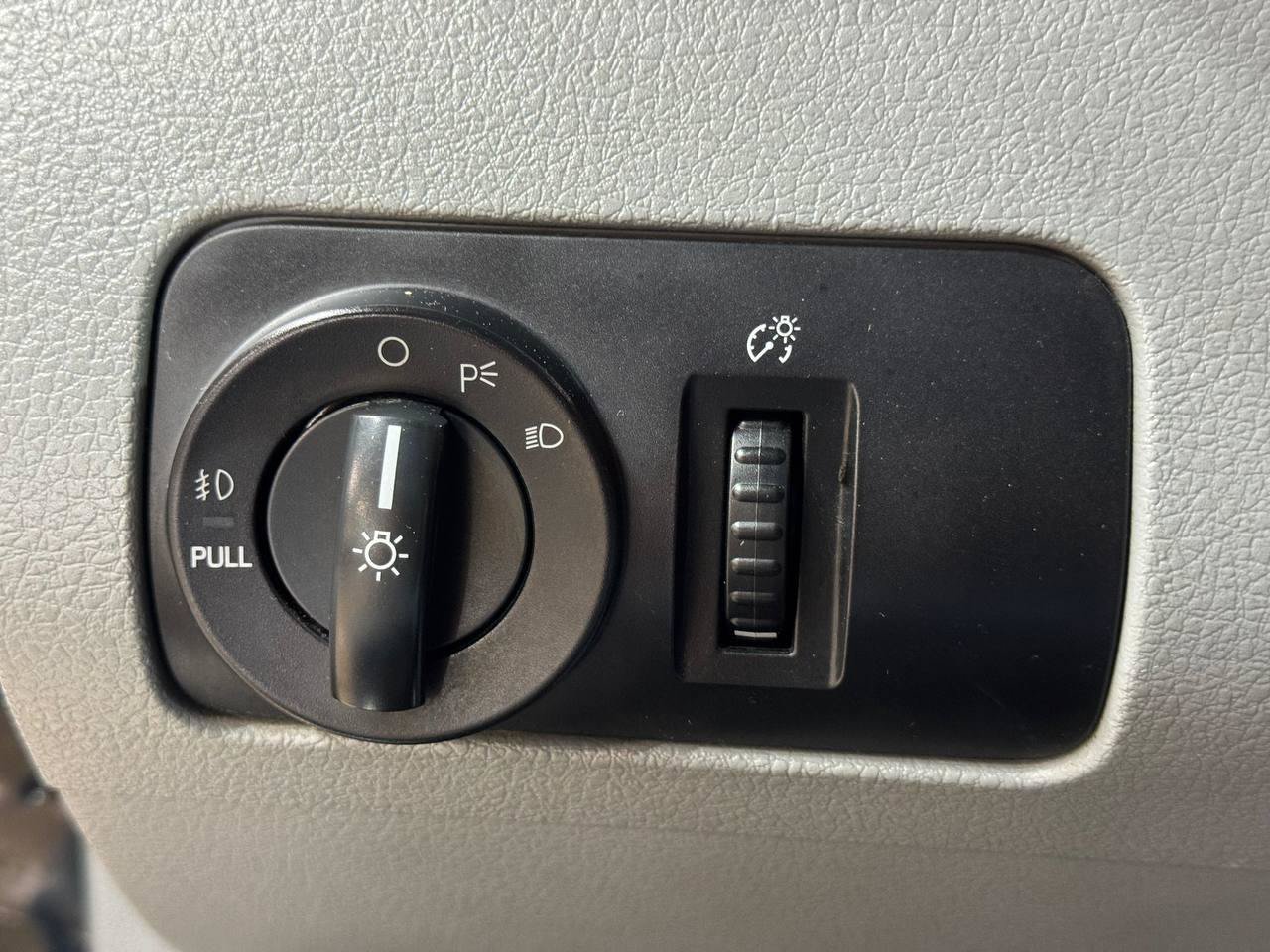 Used 2008 Ford Mustang GT RWD image 15