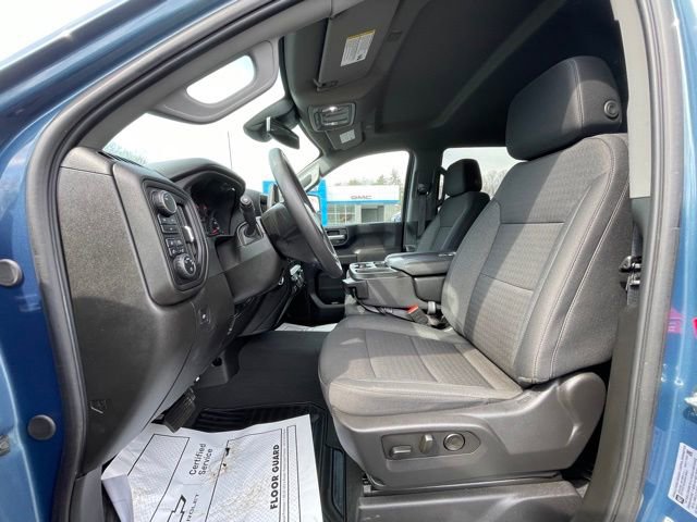 Used 2025 Chevrolet Silverado 2500 Custom w/ Custom Value Package AWD/4WD image 17