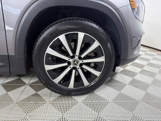 Certified 2023 Mercedes-Benz GLB 250 4MATIC image 9