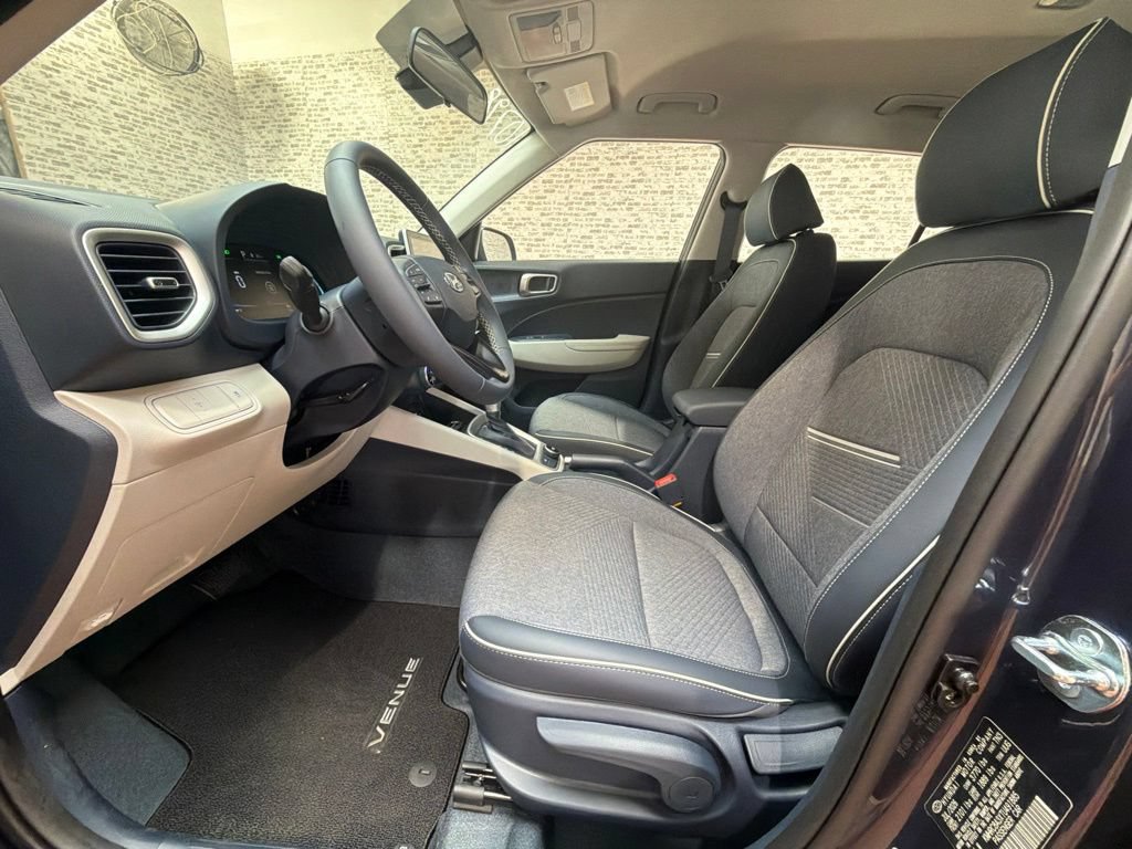 New 2026 Hyundai Venue SEL FWD image 22