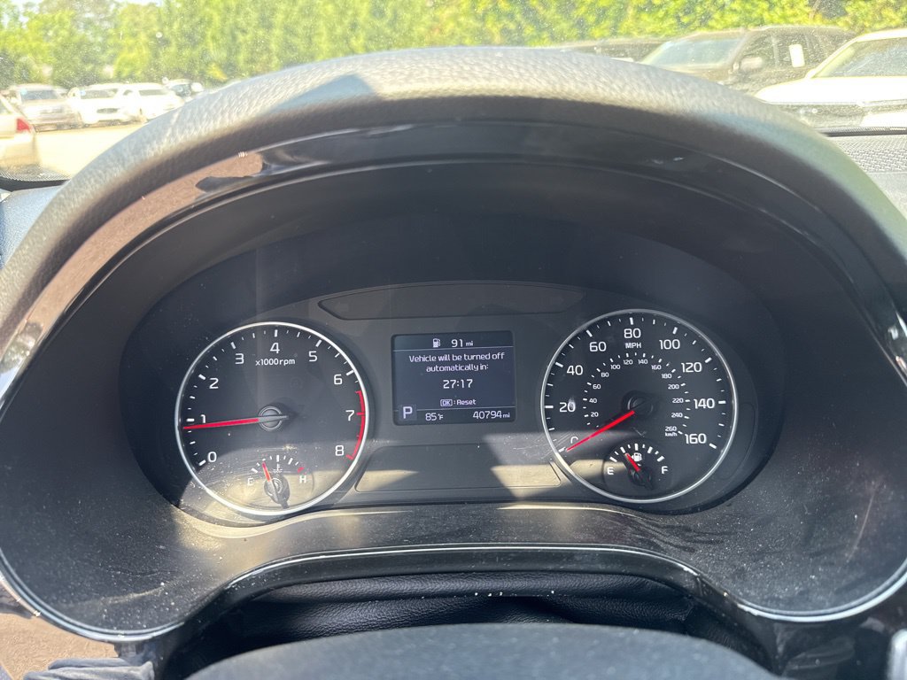 Used 2023 Kia Seltos S FWD image 9