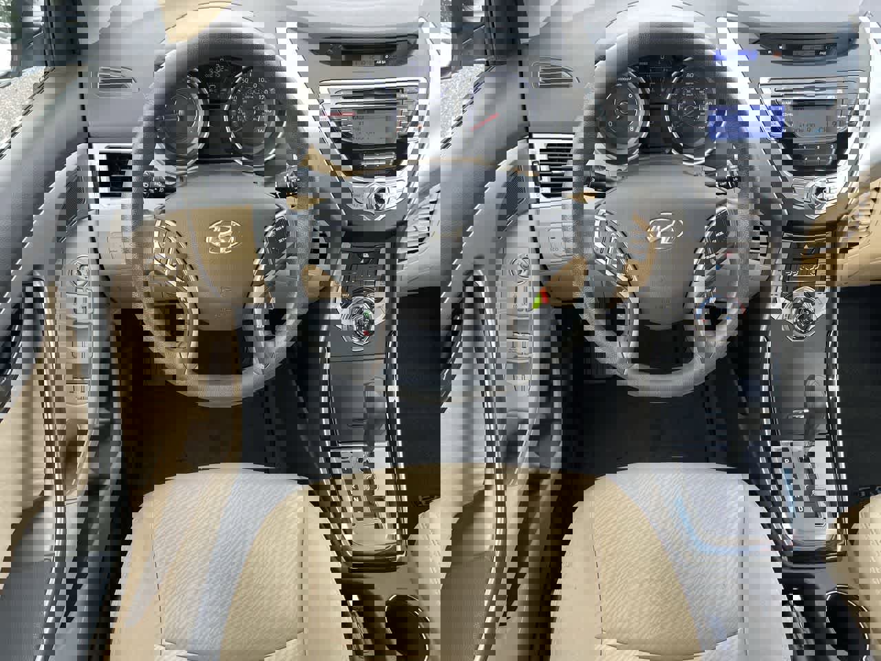 Used 2013 Hyundai Elantra GLS w/ Preferred Pkg image 11