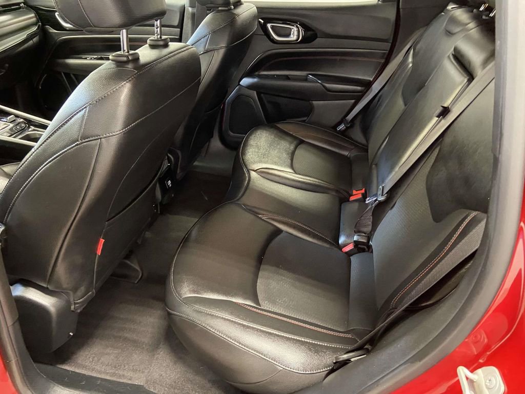 Used 2023 Jeep Compass Trailhawk image 12