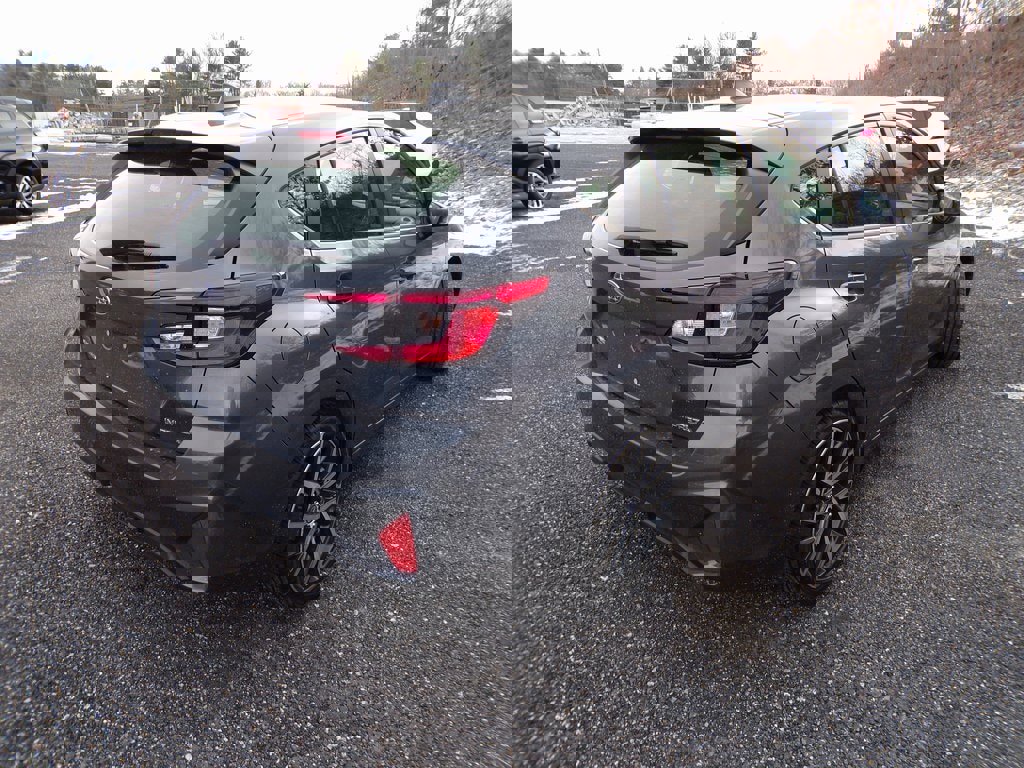 Used 2024 Subaru Impreza 2.0i Sport image 10