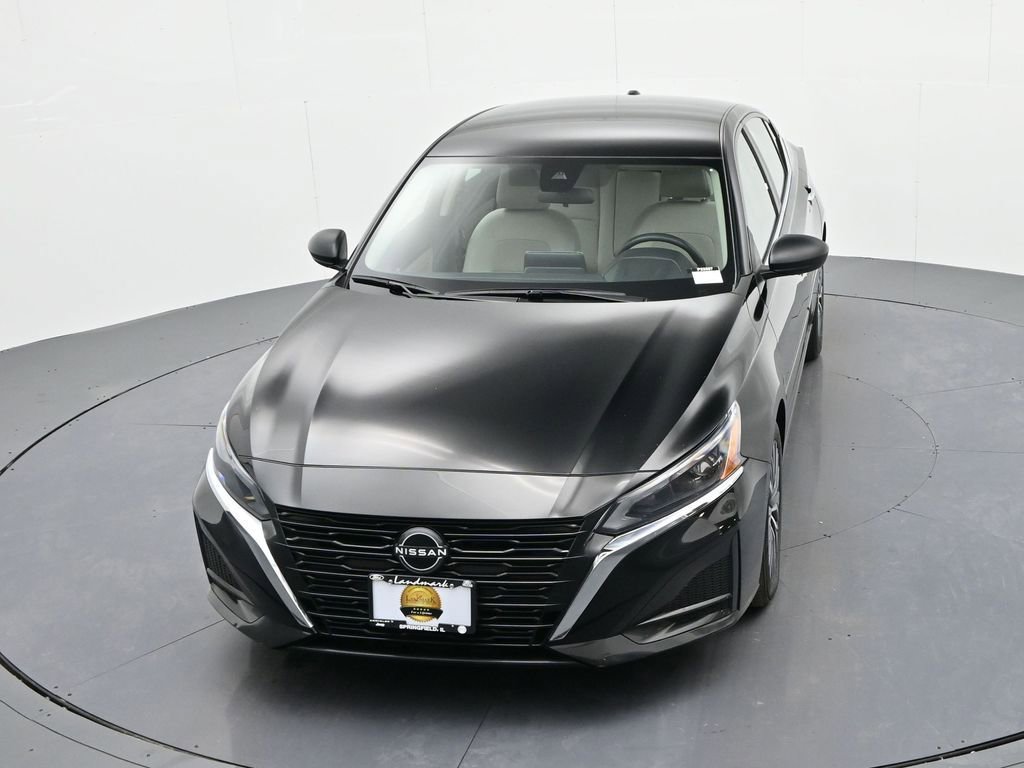 Used 2024 Nissan Altima 2.5 SV image 17