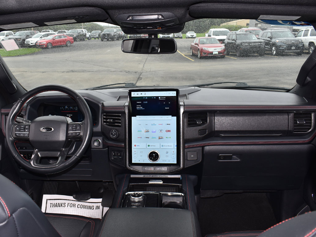 Used 2023 Ford Expedition Max Limited AWD/4WD image 4