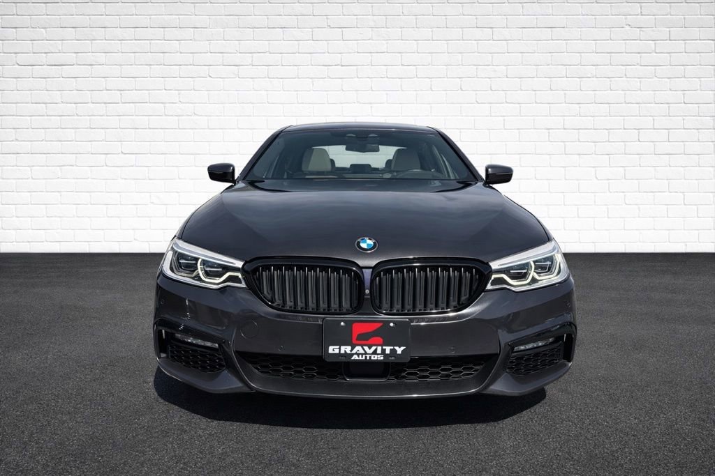 Used 2017 BMW 540i xDrive image 2