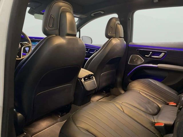 Used 2023 Mercedes-Benz EQS 580 4MATIC SUV image 16