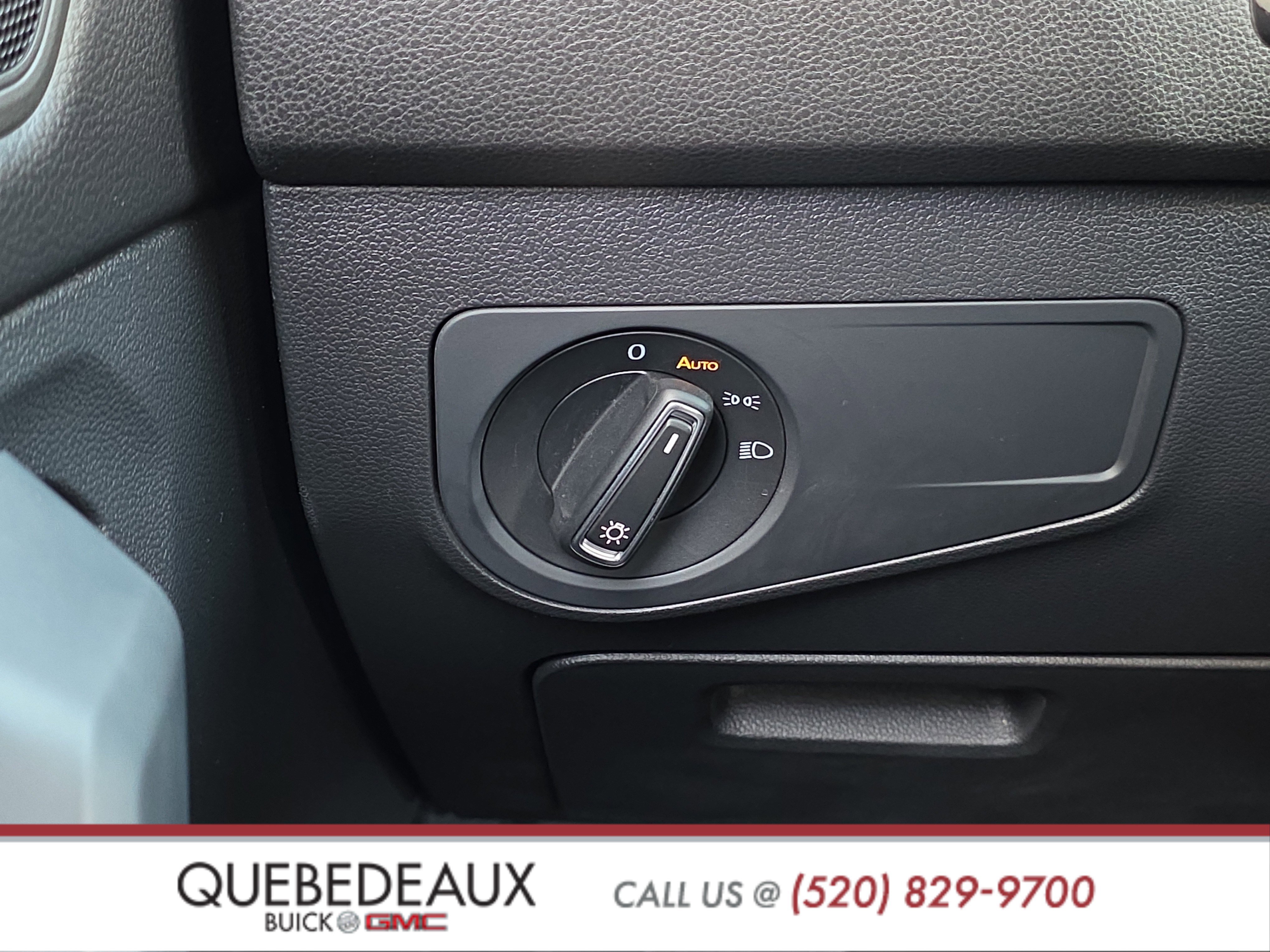 Used 2019 Volkswagen Tiguan SE FWD image 22