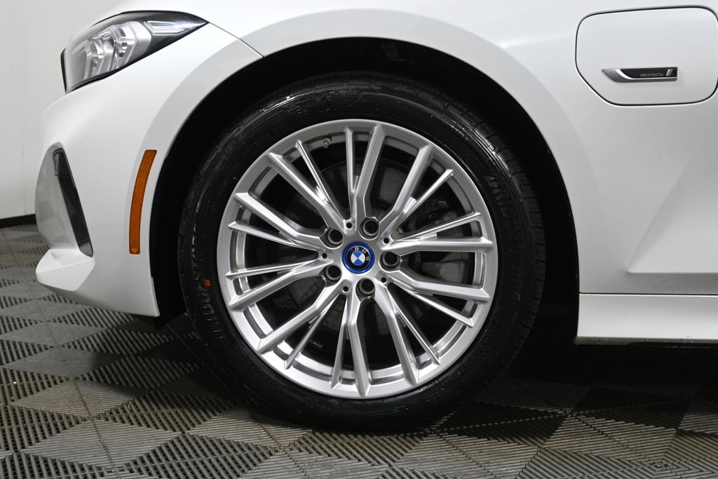 Certified 2023 BMW 330e xDrive w/ Premium Package image 12