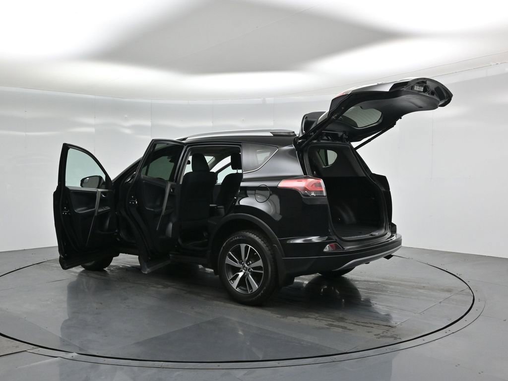 Used 2017 Toyota RAV4 XLE w/ Protection Package image 33