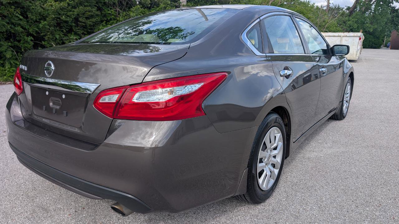 Used 2016 Nissan Altima 2.5 S w/ Power Driver Seat Package FWD image 6