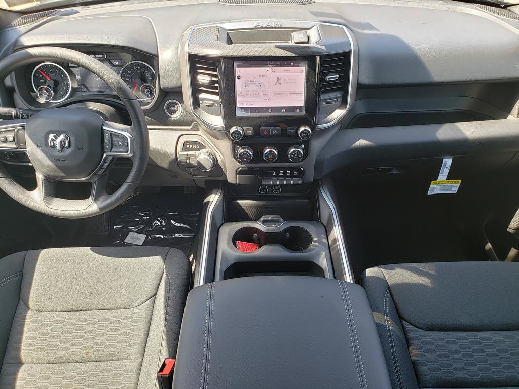 New 2026 RAM 1500 Express AWD/4WD image 13