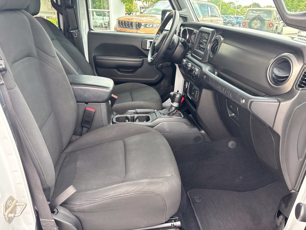 Used 2023 Jeep Wrangler Unlimited Sport AWD/4WD image 28
