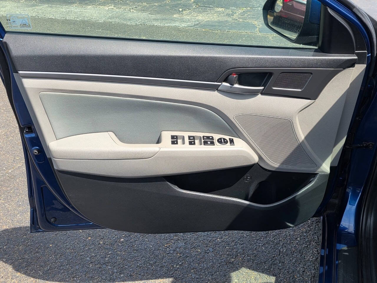 Used 2017 Hyundai Elantra SE FWD image 10