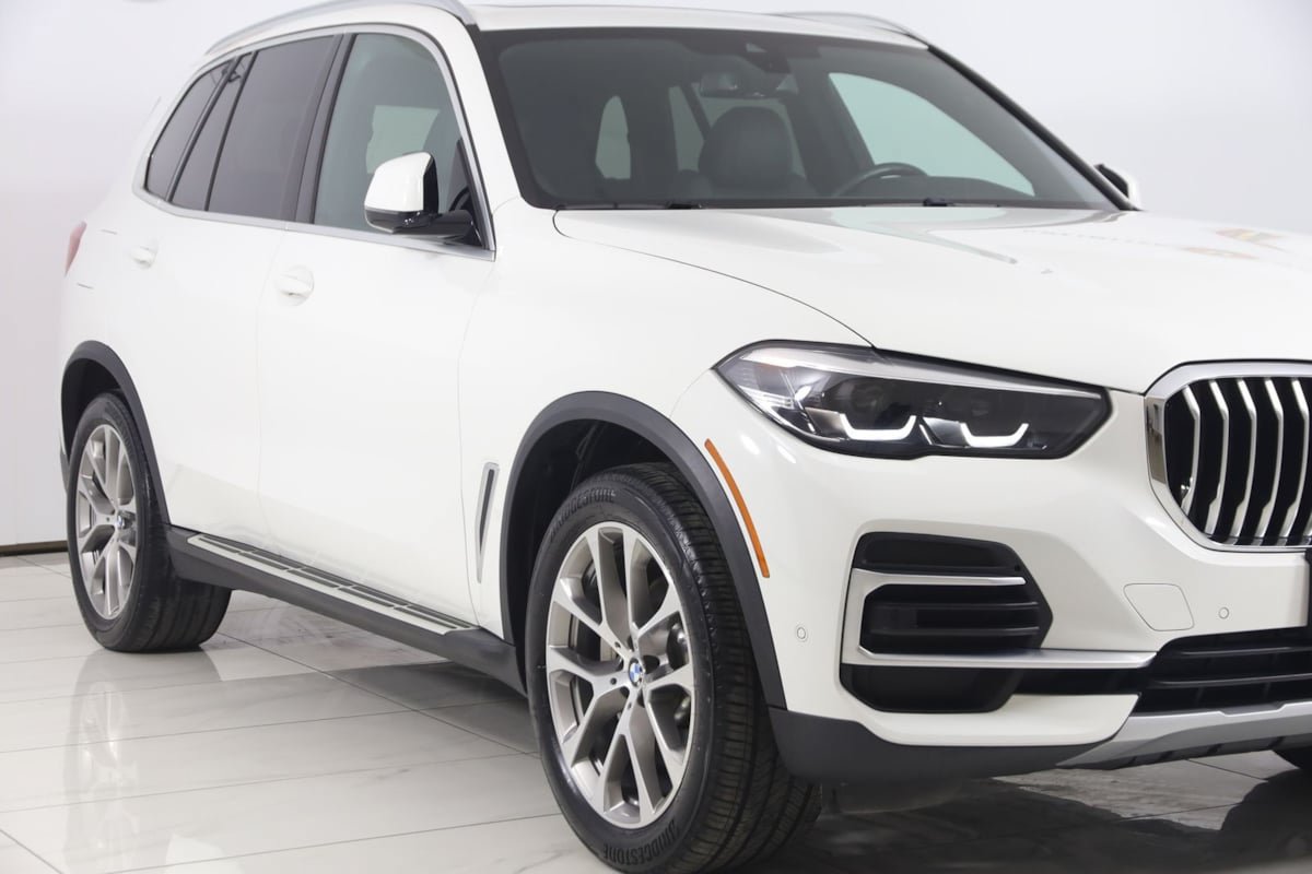 Used 2022 BMW X5 xDrive40i w/ Premium Package AWD/4WD image 42