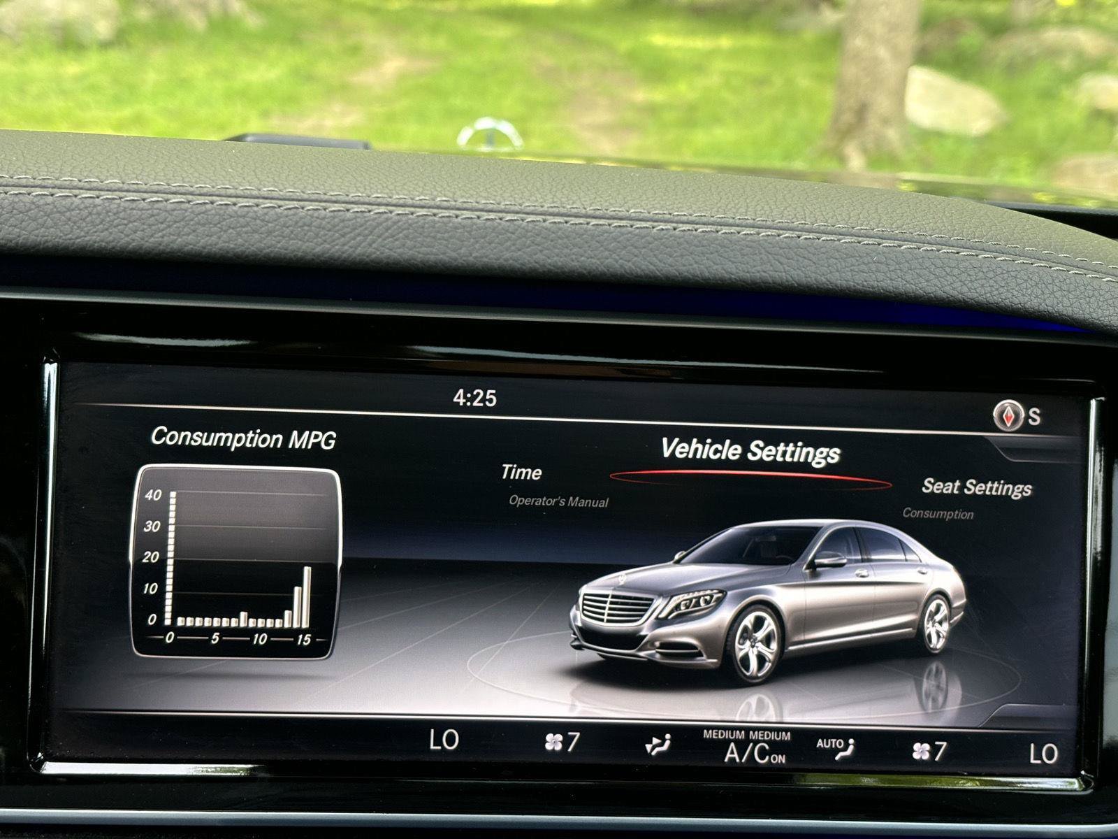 Used 2015 Mercedes-Benz S 550 4MATIC Sedan image 34