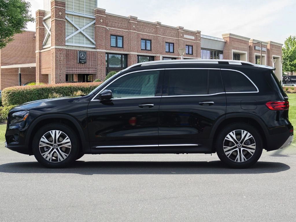 New 2025 Mercedes-Benz GLB 250 4MATIC image 8